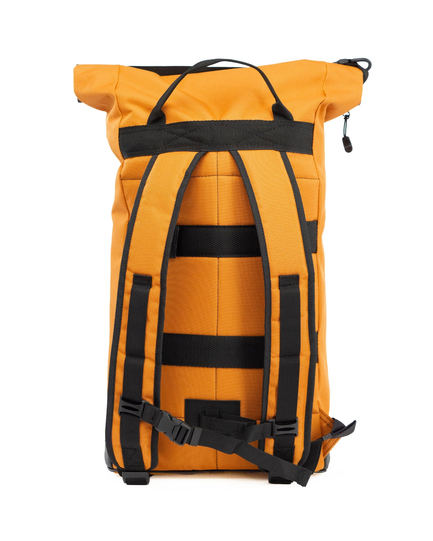 Rucksack Liz Curry mit ohne Fahrradhalterung. Mit den gepolsterten Trägern und dem praktischem Kofferband zum befestigen am Koffergriff genau der richtige Rucksack für einen
©Spleen Berlin.