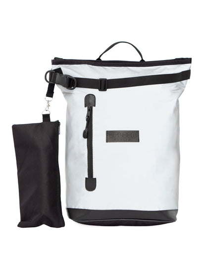 LIZ - Small Glow von Spleen Berlin reflektierender, urbaner Fahrradrucksack & Daypack mit Organizer-Täschchen und integrierter Fahrradhalterung. ©Spleen Berlin