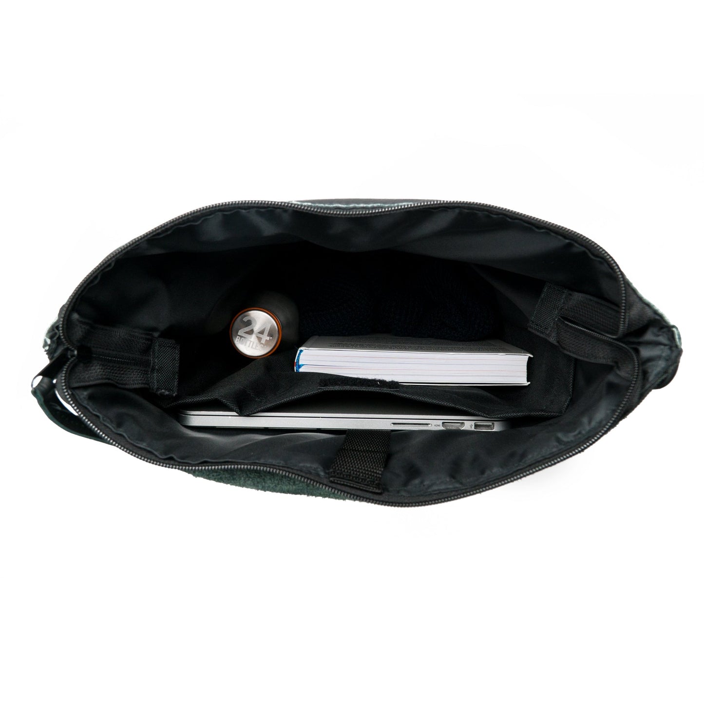 Neo - Black Innenansicht mit strukturiertem Hauptfach, praktischer Organisation und gepolstertem Laptopfach (13"/15"). Perfekt für den 
 urbanen Alltag. ©Spleen Berlin